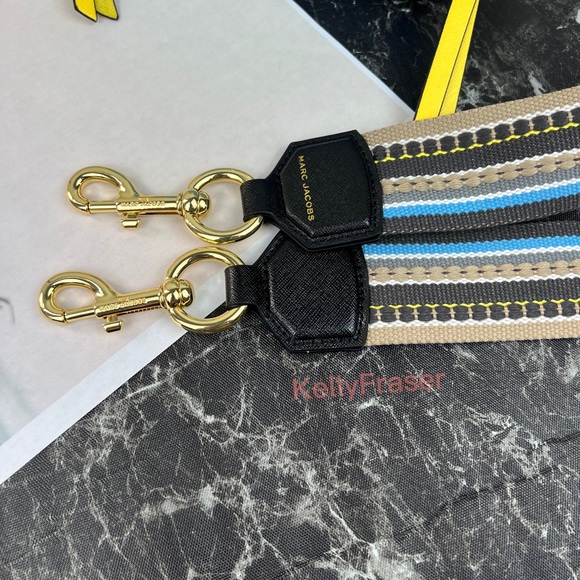 NWOT MARC JACOBS the snapshot shoulder bag - Picture 10 of 11